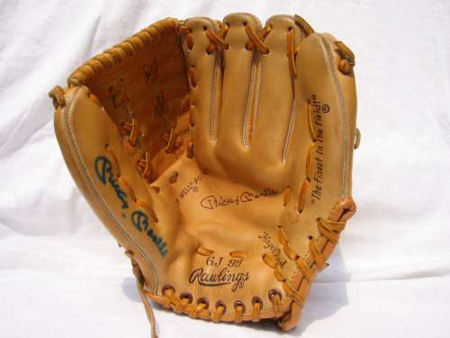 Mickey Mantle Rawlings GJ 99 Autographed Front